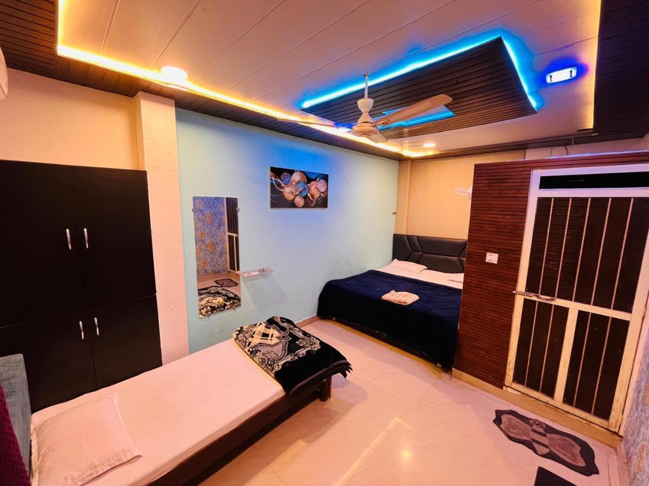 Pallav Guest House Ujjain Exterior foto