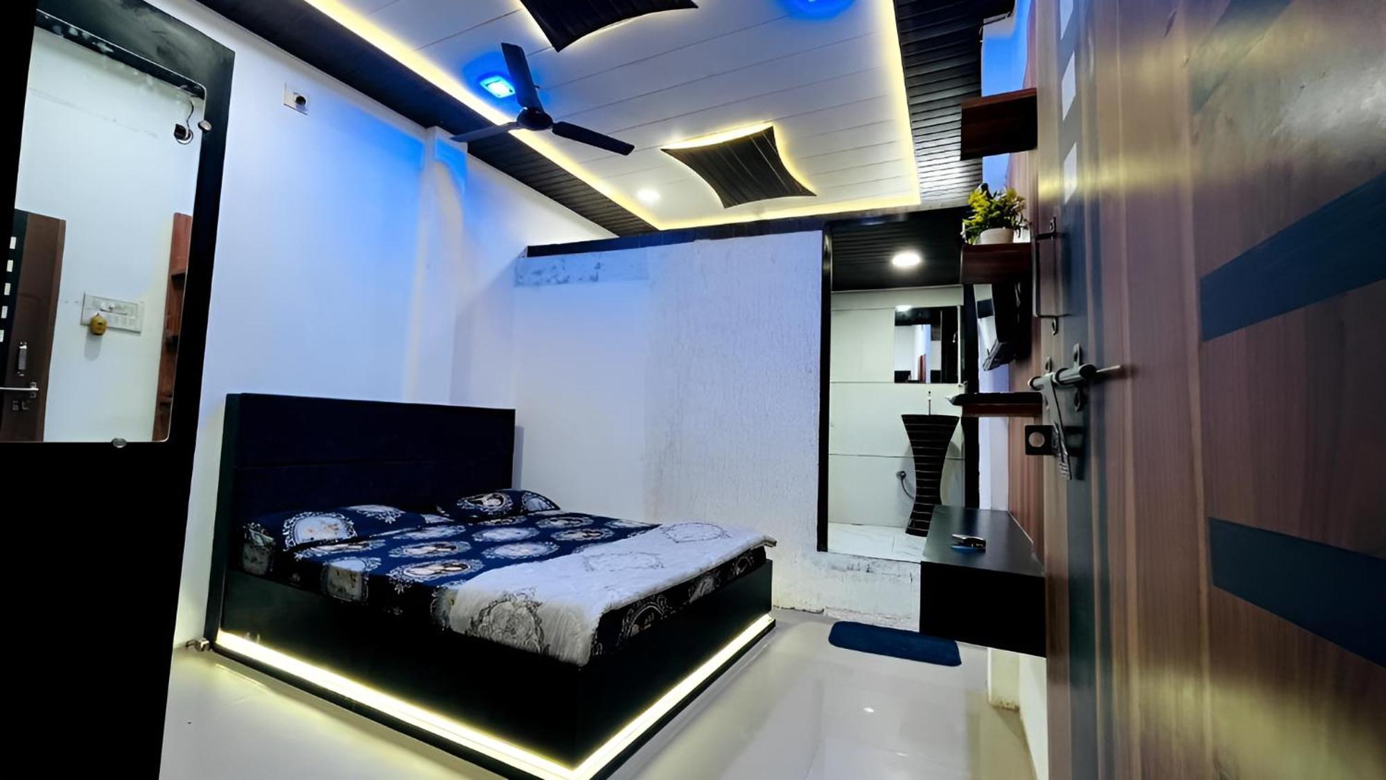 Pallav Guest House Ujjain Exterior foto